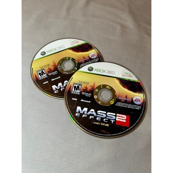 Mass Effect 2 for Xbox 360 - Picture 1 of 2